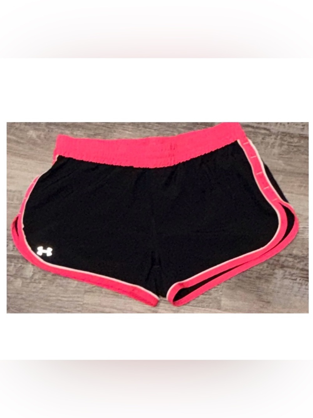 Women's Under Armour "Semi-Fitted" Athletic Shorts Size Small